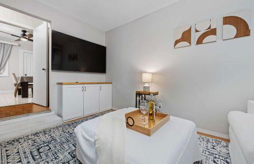 Vintage West Central Apt Walkable Free Parking! - Foto 1