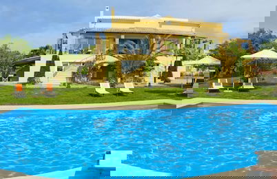 Beautiful 9-bed Villa in Gouvia With Tennis Court - Foto 18