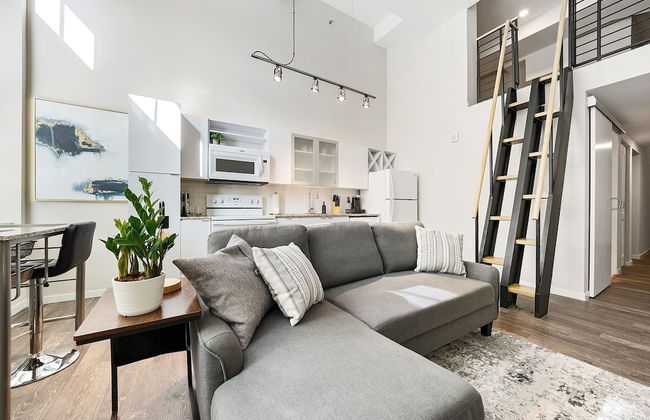 Cincinnati City Club Apartments by Airriva - Photo 23