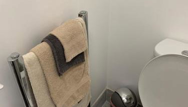 Comfy New Self Contained 1 Bed Flat - Modern! - Photo 5