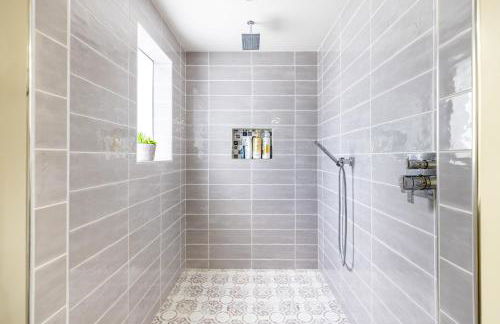 Relaxing Modern Farmhouse in Jupiter Farms. Family-and Dog-friendly! - Photo 13