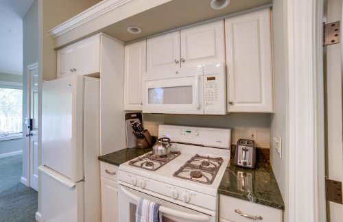 Jackson Lakefront Getaway w/ Balcony, Dock Access - Foto 11