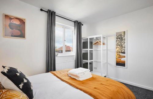 Charming 2 bed home, quiet village + free parking - Foto 2