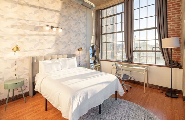 Sosuite 3BR Apt w Balcony, W/d, Gym, On-site Bar - Foto 62