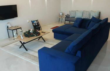 Amazing view with huge balcony - Photo 14