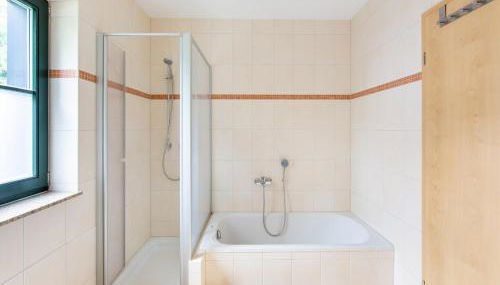 Spacious semi-detached house with wood stove located directly on the Rennsteig - Foto 4