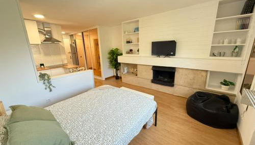 Precioso estudio en Bernabeu Plaza Castilla - Foto 2