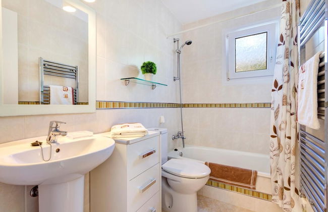 107620- Villa in Cala Porter - Photo 14