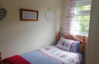 Le Chalet - 2 Bedroom Chalet House sleeps 3 - Foto 7