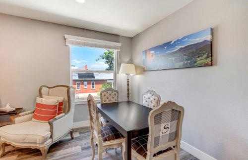 Vermijo Flat Walk to Downtown Shops & Dining - Foto 18