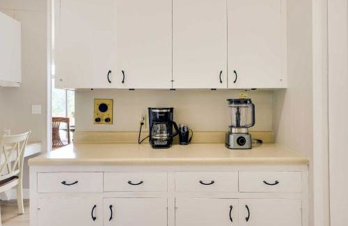 Mountain View and Fire Pit Modern Copperhill Home - Foto 11