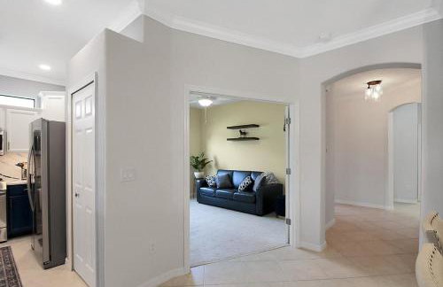 Gorgeous Lakefront Villa in Gran Paradiso - Seabird Villa - Photo 44