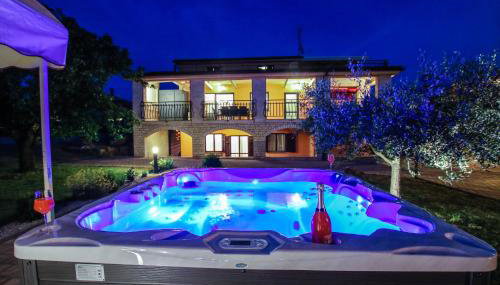 Apartment Tina with Hot Tub - Foto 4