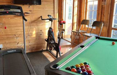 City Stay with Jacuzzi Gym Free Parking 2 Spaces - Photo 19