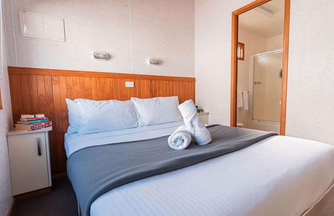 The Black Dolphin Holiday Park - Photo 41