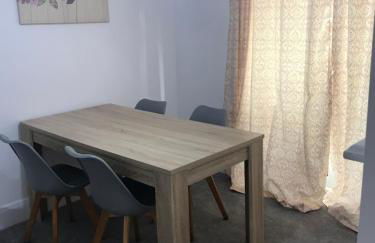 3BR Grantham Retreat, Perfect for Work Stays & Parking - Foto 13