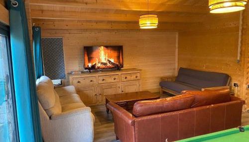 Inviting 2-Bedroom Cabin in Ashton Under Hill - Foto 4