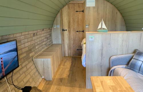 Cosy escape heated luxury pod with hot tub - Foto 9