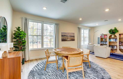 Walk to Keansburg Beach! Family Home with Pool - Foto 8