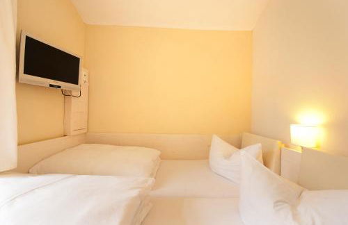 "goethezimmer" - Mini-Ferienwohnungen in der Leibnizallee - Foto 7