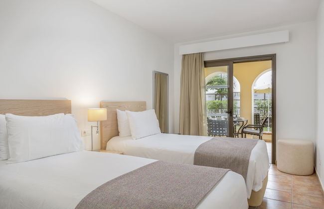 Royal Sunset Beach Club - Photo 8