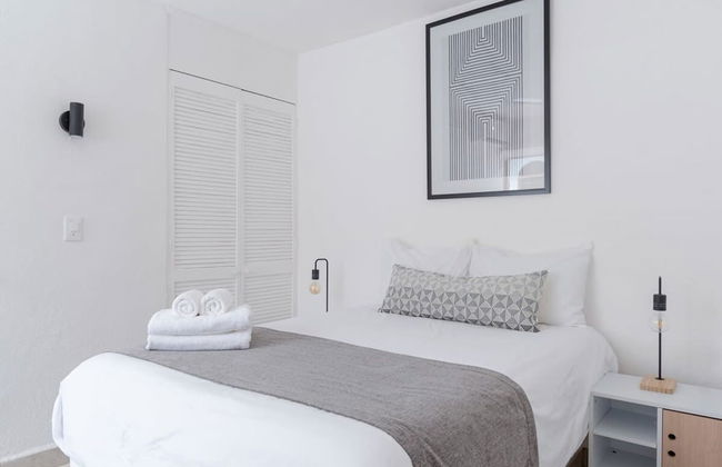 1bedroom Suite - 1 Block Away to Icon Beach - Foto 2