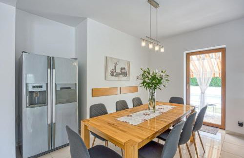 Holiday House Iris with Private Pool - Foto 17