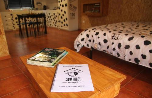 Azores Cow House - Photo 48