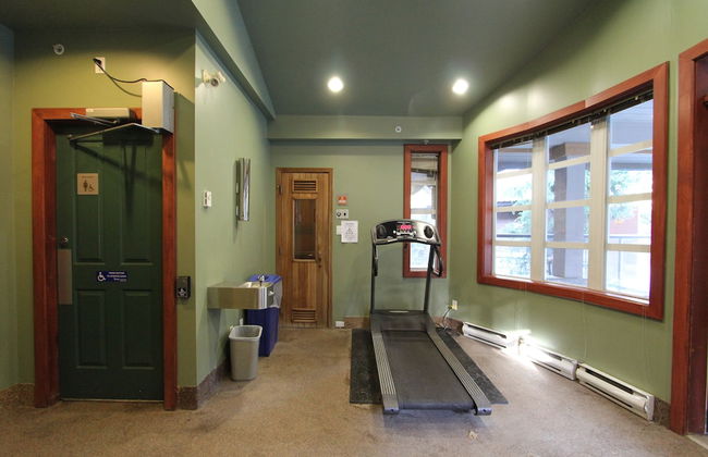 Glacier's Reach by Whistler Retreats - Photo 33