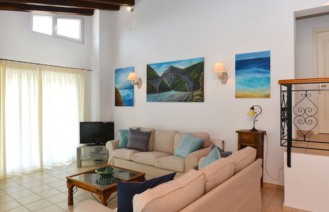 Orestis Suites - Photo 31