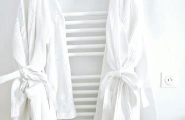 Lakeside Provence - Appartement classé 4 étoiles, Vue sur le lac de Monteux, Parking sous-sol, double clim - Foto 18