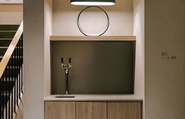 Sonder by Marriott Bonvoy Apollon Apartments Old Montreal - Photo 2