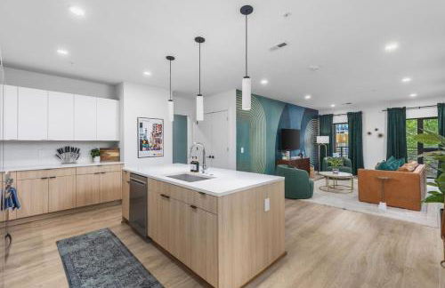 Luxury in The Gulch with Patio Pool Walk to Broadway - Foto 9