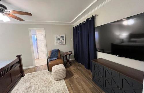 FIFA - Perfect! Spacious 4-Bedroom Whole House Retreat - Foto 35