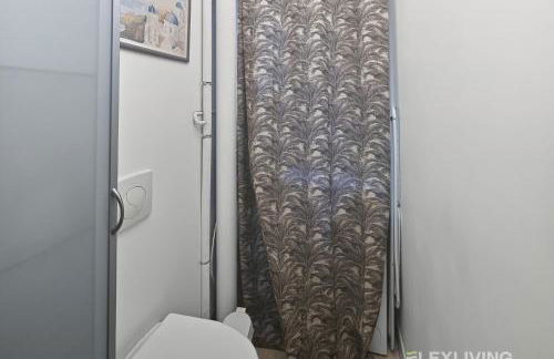 Spacious one-bedroom apartment just 1 minute walk from Montparnasse train - Foto 23