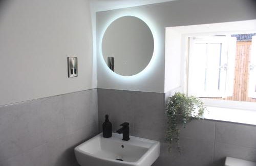 Robin Cottage Luxury Barn with Wood-Fired Hot Tub - Foto 21