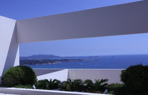 Design Apartment - Superb Seaviews - 70m2 - Large Terrace - Pool - No Extra Costs - Foto 2