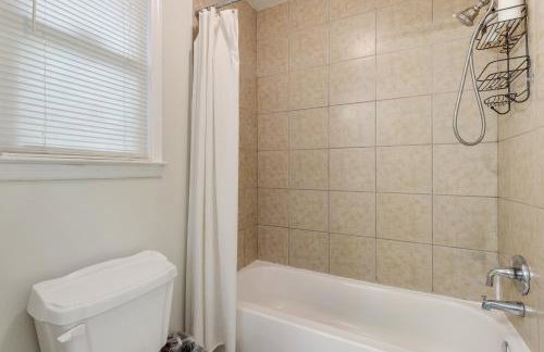 Suburban Family Home 18 Mi to Dtwn Charleston! - Foto 16