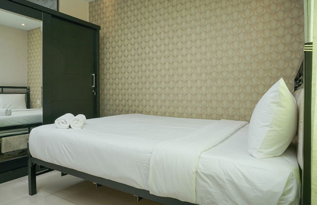 Comfortable 2BR Apartment at Kebagusan City - Foto 2
