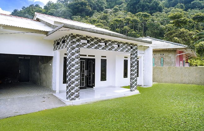 Villa Cahaya by Ruang Nyaman - Foto 1