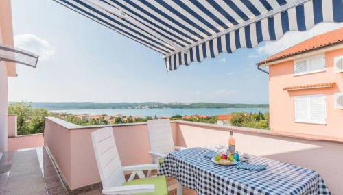 Apartment F-4 Klimno - Foto 1