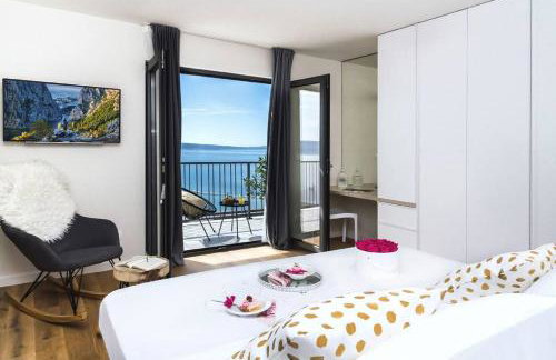 Villa Luxury Dream, Indoor Heated Pool, 7 persons, Sea Views, Omiš - Foto 6