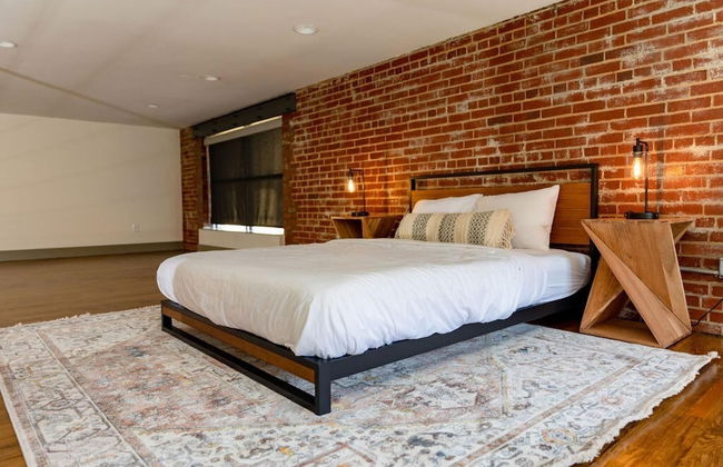 Stunning 2 BR Loft Smack in the Heart of Downtown - Foto 10