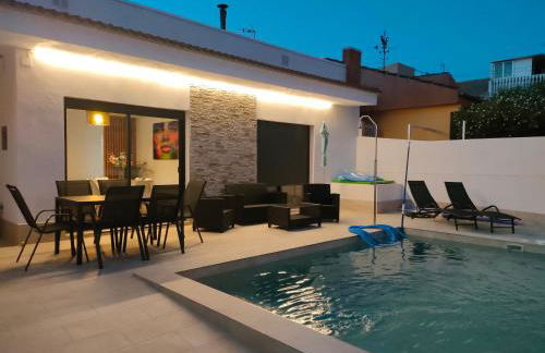 Villamolinos, villa con piscina privada. - Foto 2