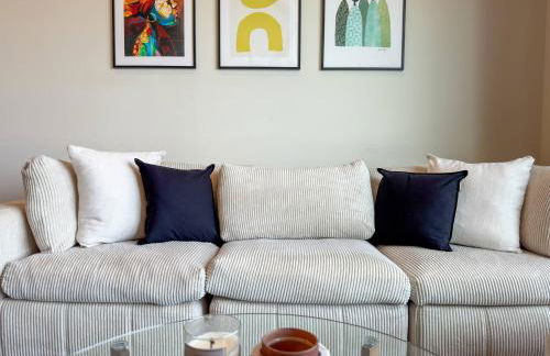 Luxury Stay Near NYC | Full Access to Amenities - Photo 48