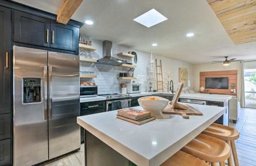 Patio and Workspace Litchfield Park Vacation Rental - Foto 1