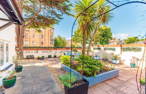 PRINCES COURT by BOURNECOAST- Holiday Apartment with Patio Garden, Parking and WIFI - FM8455 - Foto 23