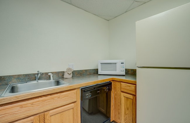 Pine Ridge Condominiums - Photo 62