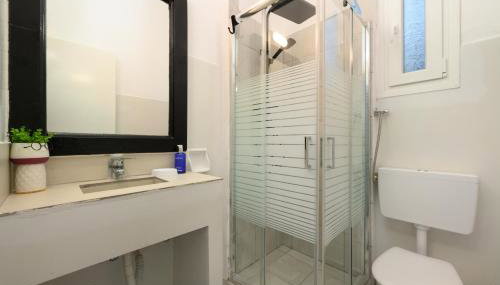 Olive Grove Poolside Apartments - Foto 2, Shower