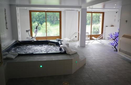 Chalet Beausoleil 4 étoiles - jacuzzi - au pied des pistes - domaine les sybelles - Photo 62